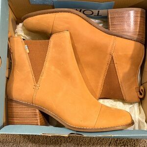 TOMS Women's Camel Ankle Booties